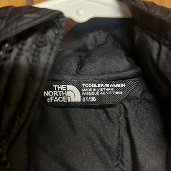 The Northface toddler jacket - Picture 2 of 4